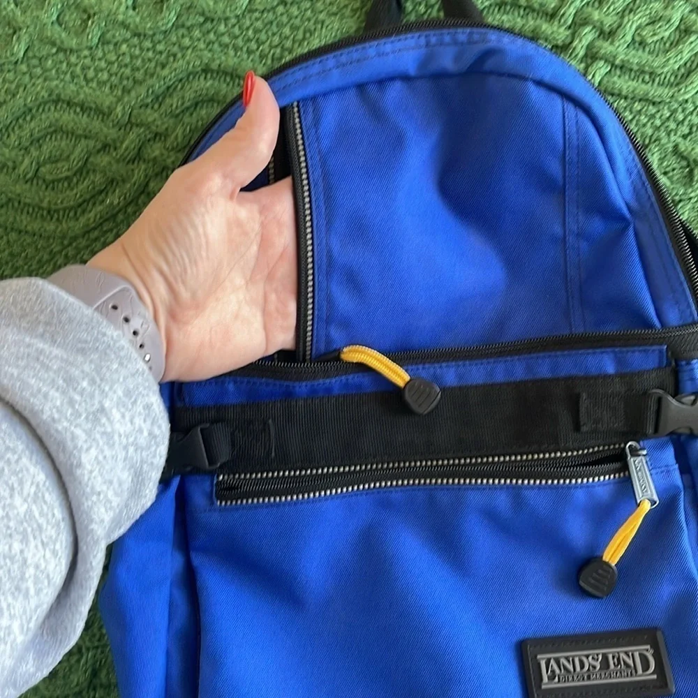 Land’s End Small Convertible Backpack EUC
